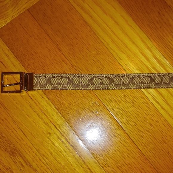 Coach Belt - Picture 1 of 4
